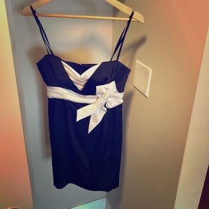 BCBG Max Azria strapless cocktail dress, size 6